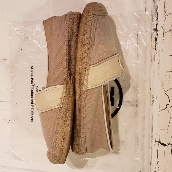 Tory Burch Logo Espadrilles 214 - Picture 7 of 15